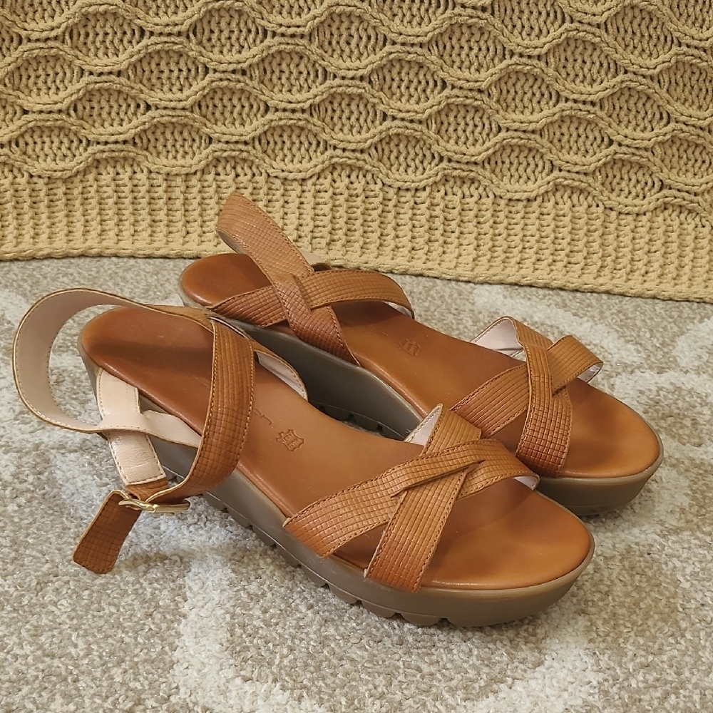 Fratelli Robinson Brown Leather Wedge Sandals, Made in Greece, Size 39 (8 1/2)